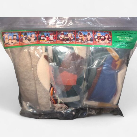 NWT Sealed Vintage 1990s "All Stuffed Up" Snowman Family Felt Folks Craft Kit - Picture 2 of 2